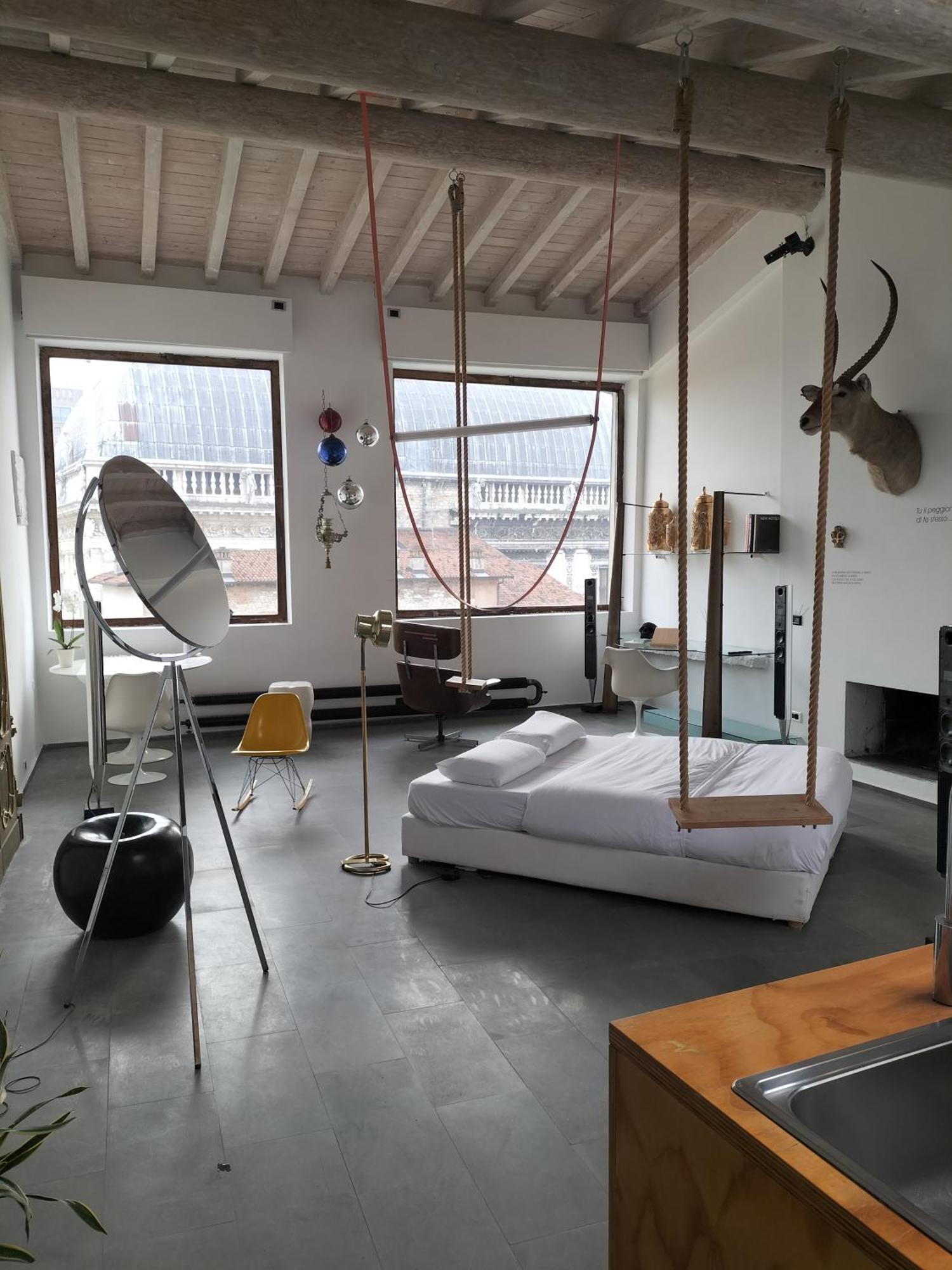 Apartamento Spirit Of The Moon Brescia Exterior foto